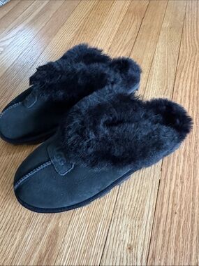 UGG coquette slippers, NEW